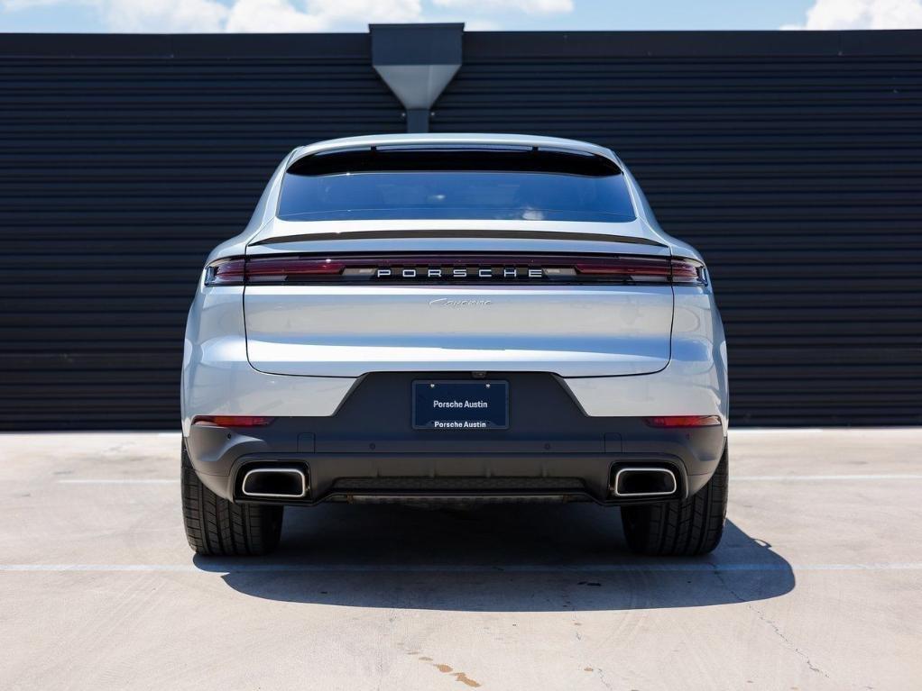 new 2025 Porsche Cayenne car