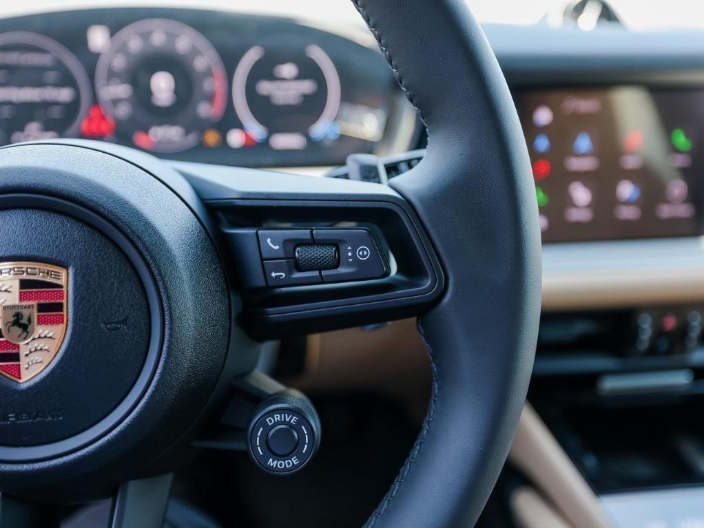 new 2025 Porsche Cayenne car