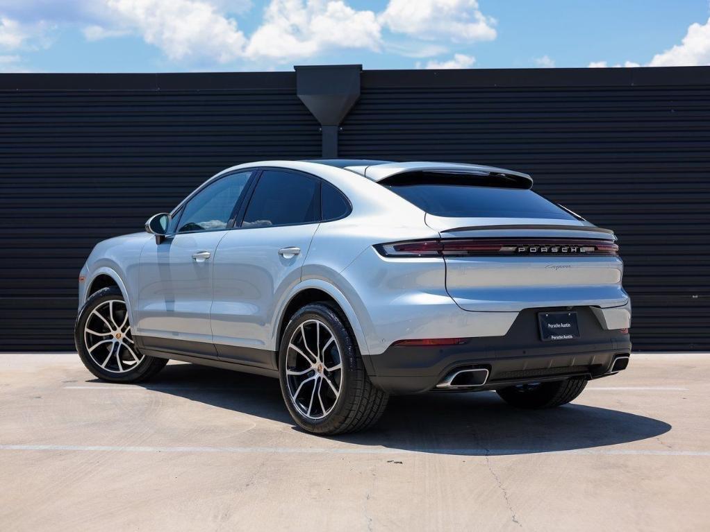 new 2025 Porsche Cayenne car