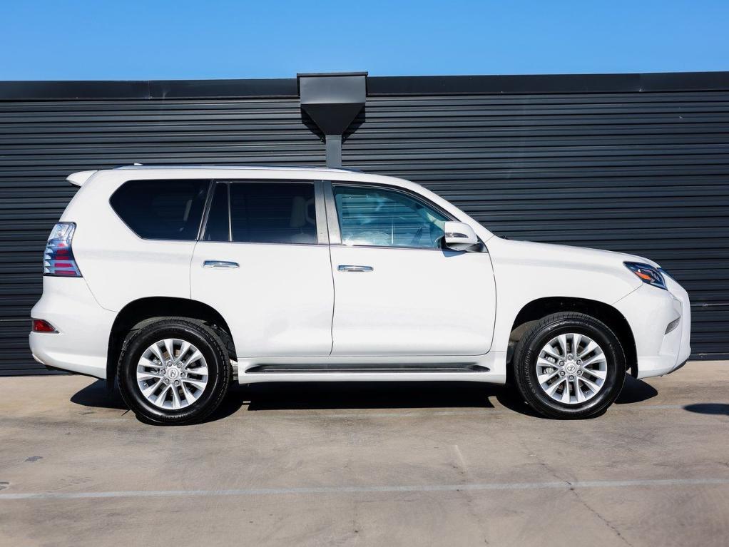 used 2021 Lexus GX 460 car, priced at $37,880