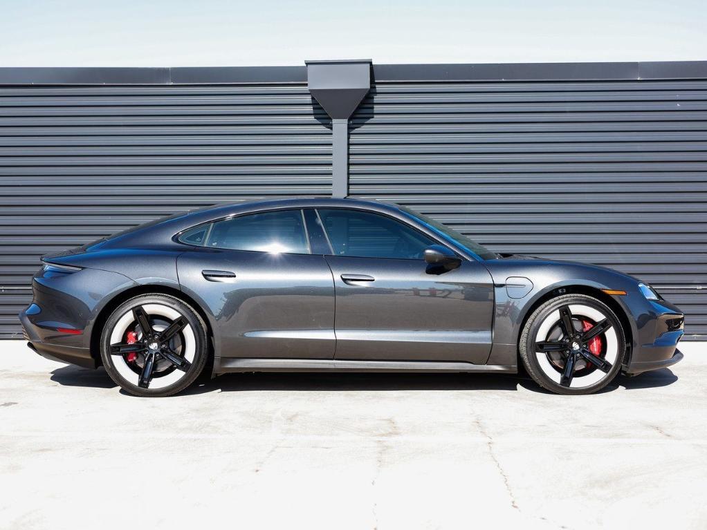new 2025 Porsche Taycan car