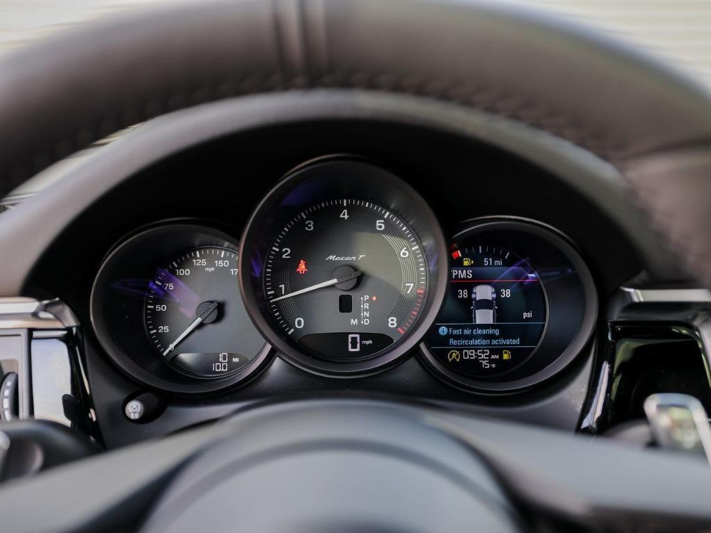 new 2026 Porsche Macan car