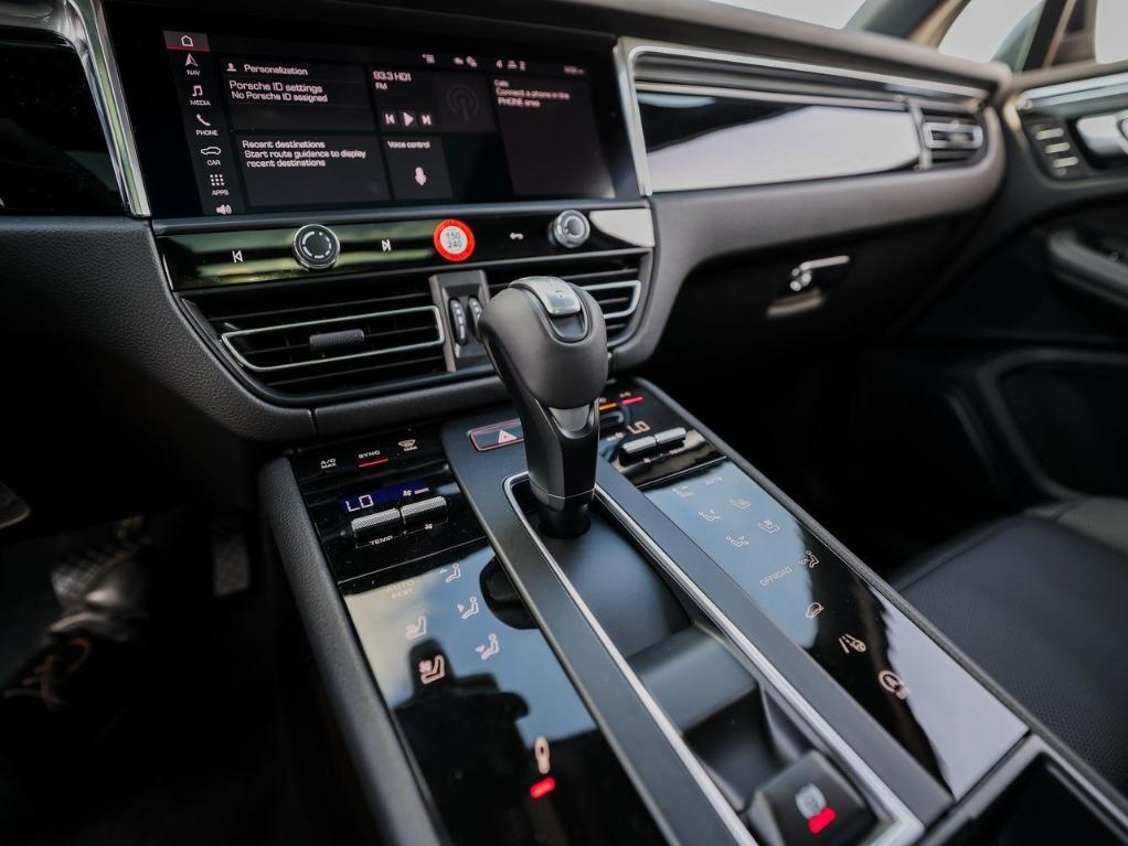 new 2026 Porsche Macan car