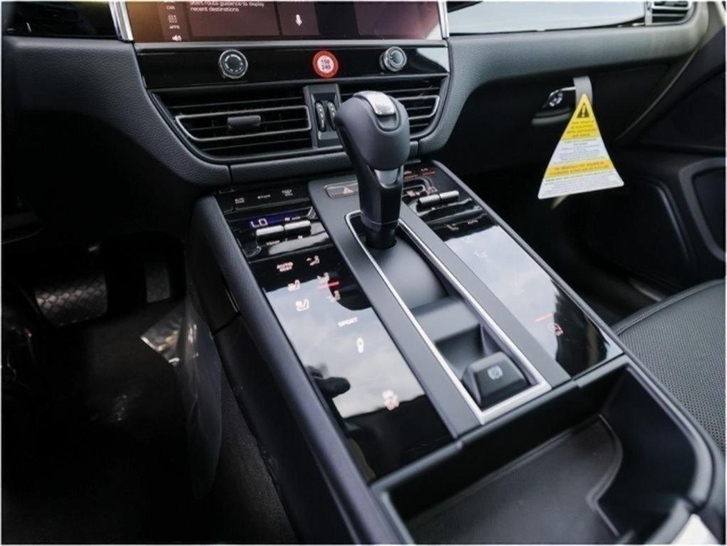 new 2025 Porsche Macan car