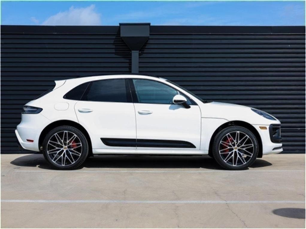 new 2025 Porsche Macan car
