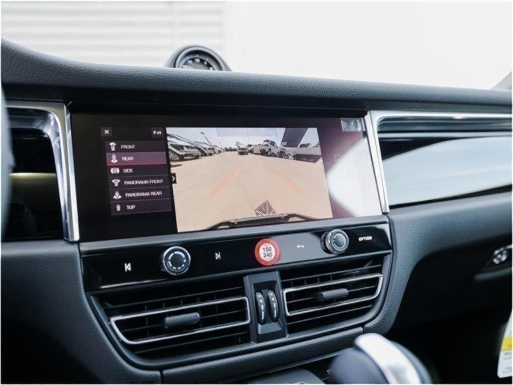 new 2025 Porsche Macan car
