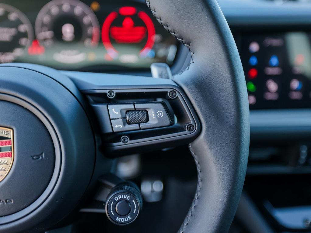 new 2025 Porsche Cayenne car