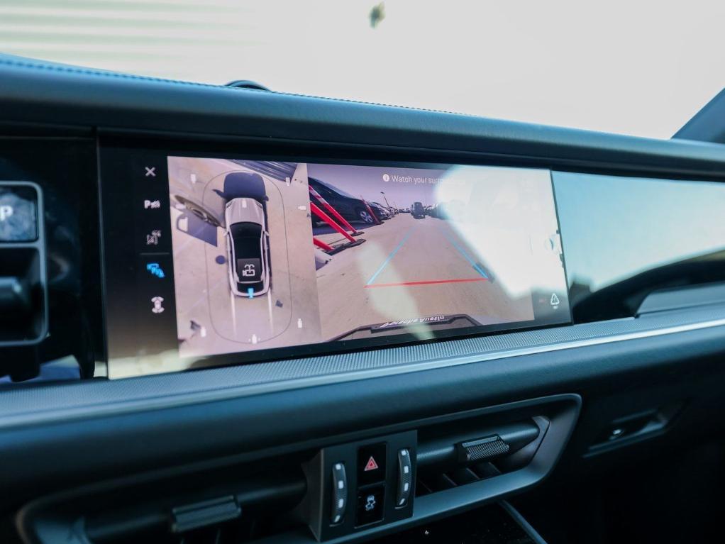 new 2025 Porsche Cayenne car