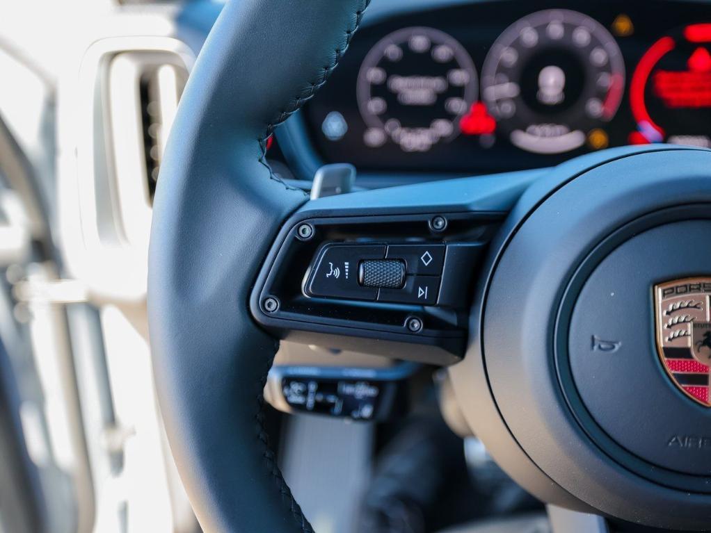 new 2025 Porsche Cayenne car