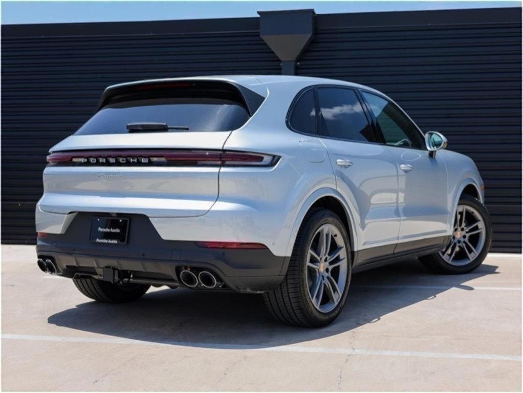 new 2025 Porsche Cayenne car