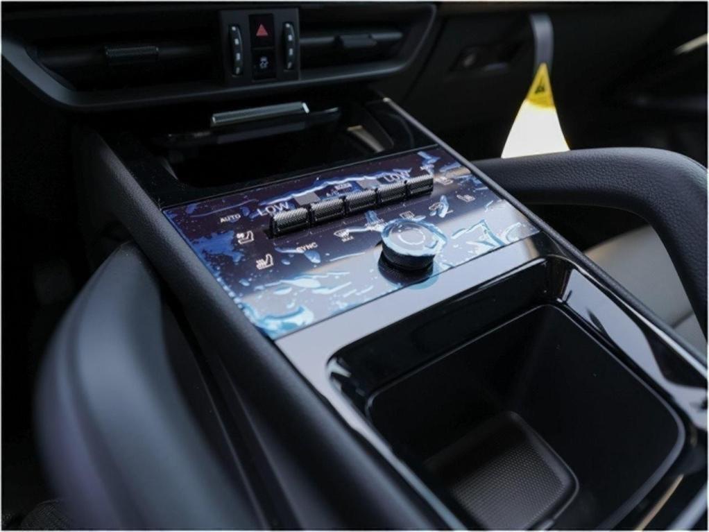 new 2025 Porsche Cayenne car