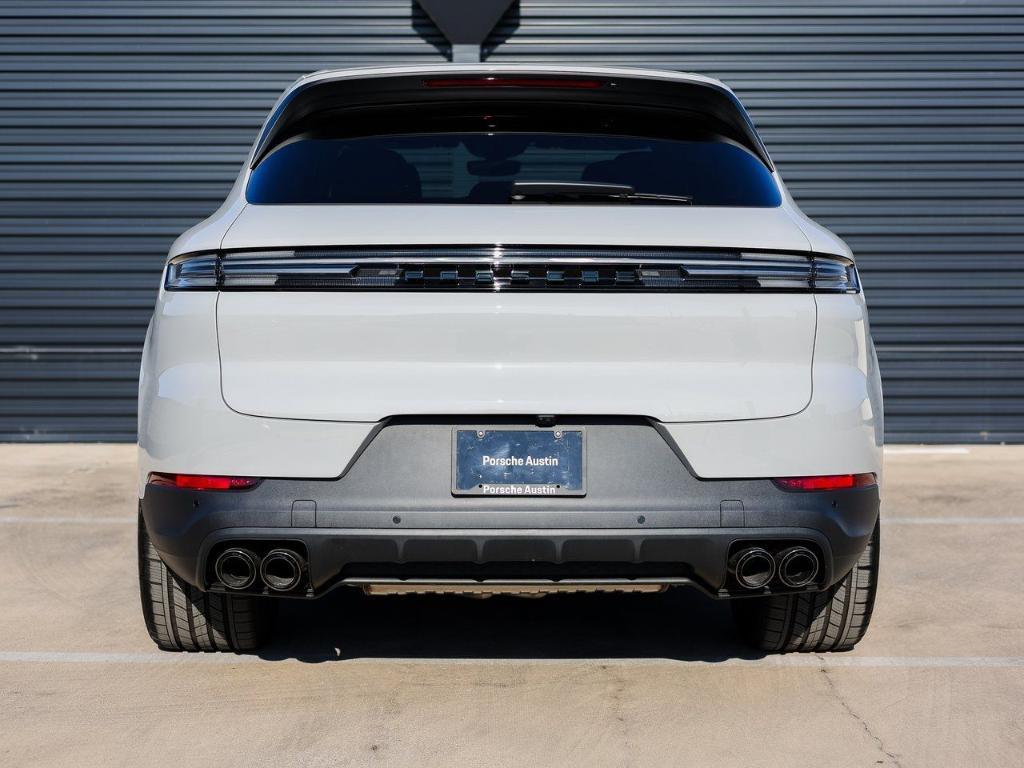 new 2025 Porsche Cayenne car