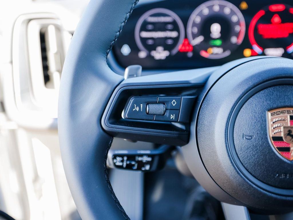 new 2025 Porsche Cayenne car