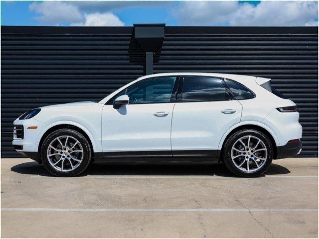 new 2025 Porsche Cayenne car