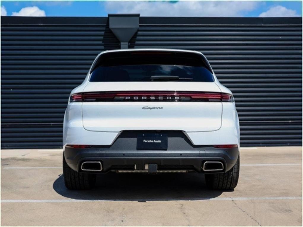 new 2025 Porsche Cayenne car