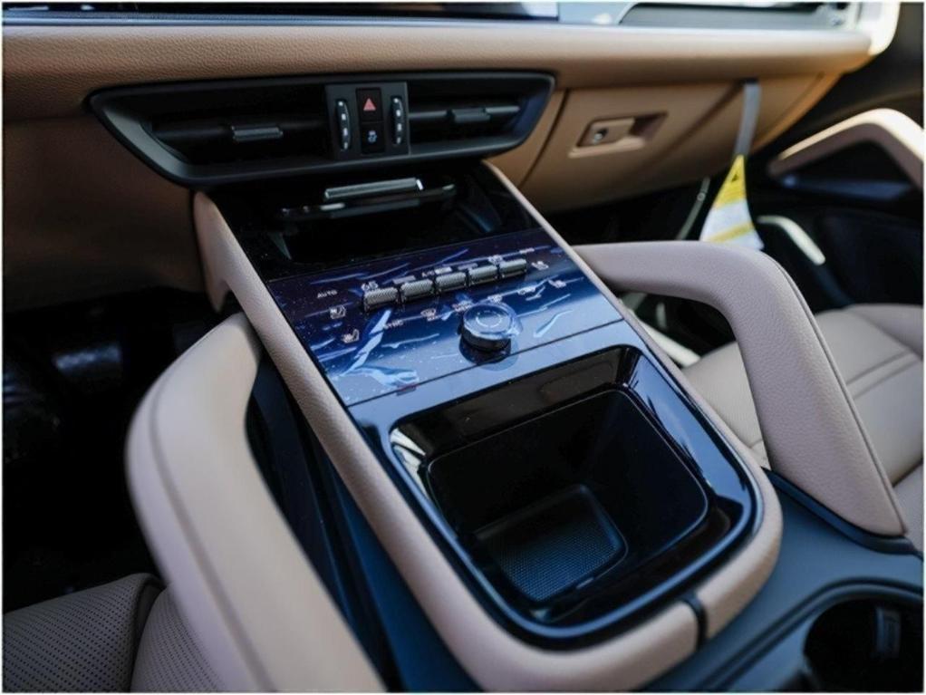 new 2025 Porsche Cayenne car