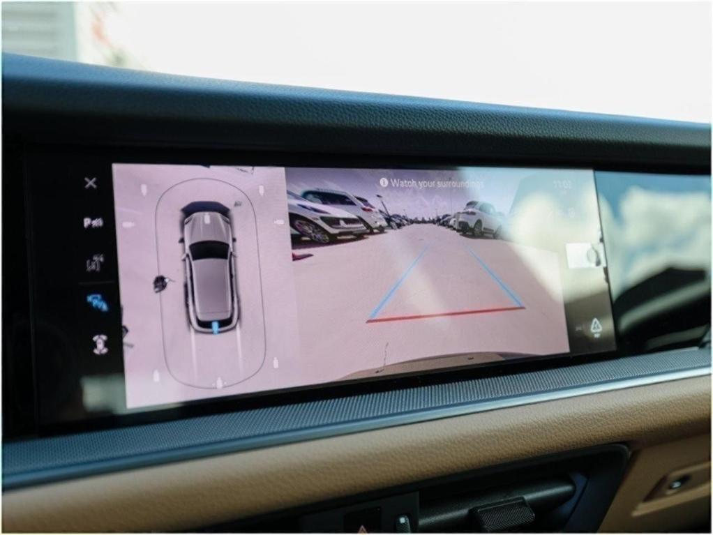 new 2025 Porsche Cayenne car