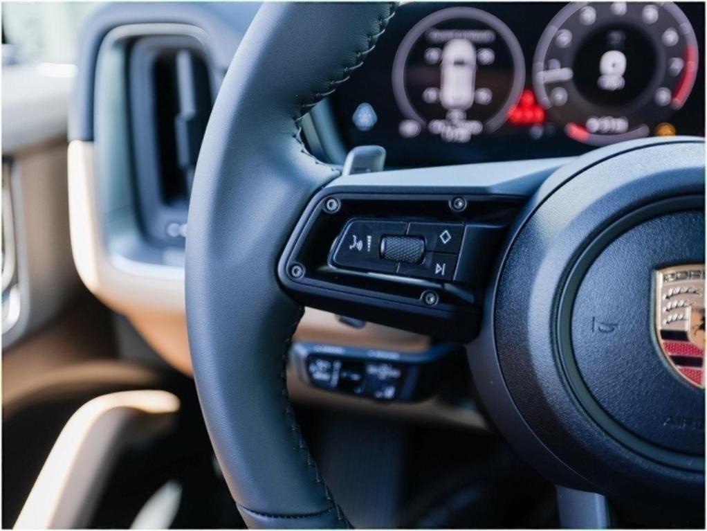 new 2025 Porsche Cayenne car