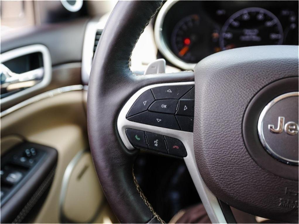 used 2021 Jeep Grand Cherokee car, priced at $31,990