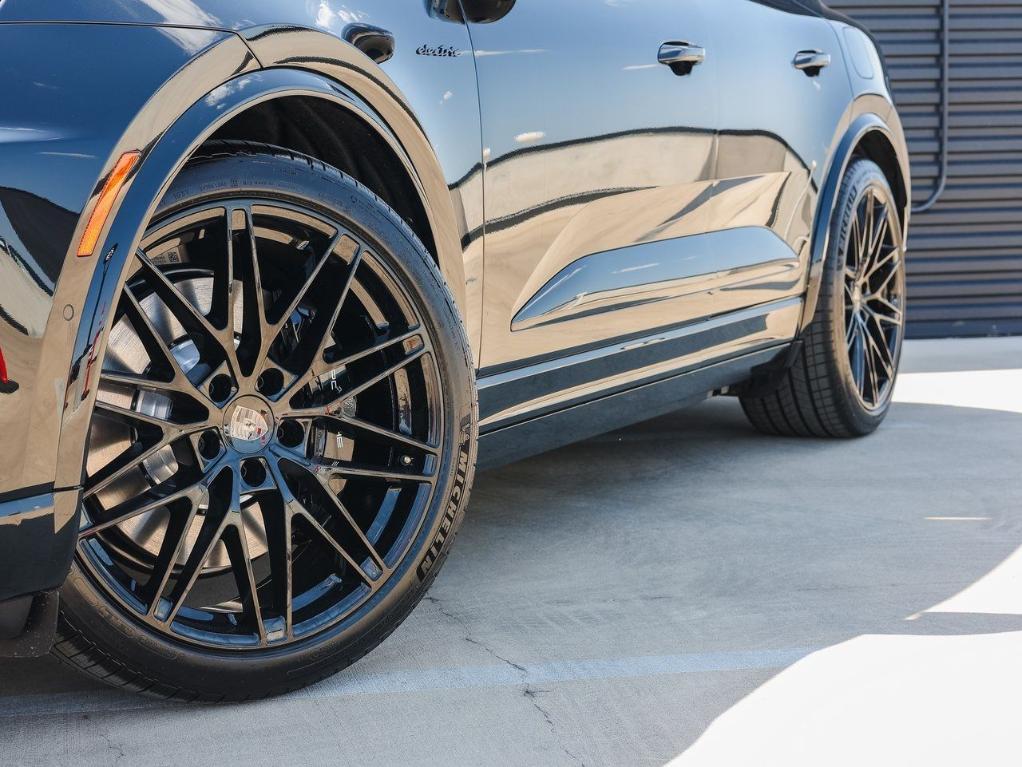 new 2025 Porsche Macan car