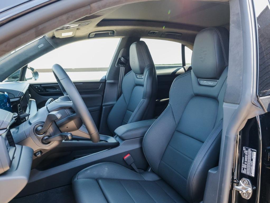 new 2025 Porsche Macan car