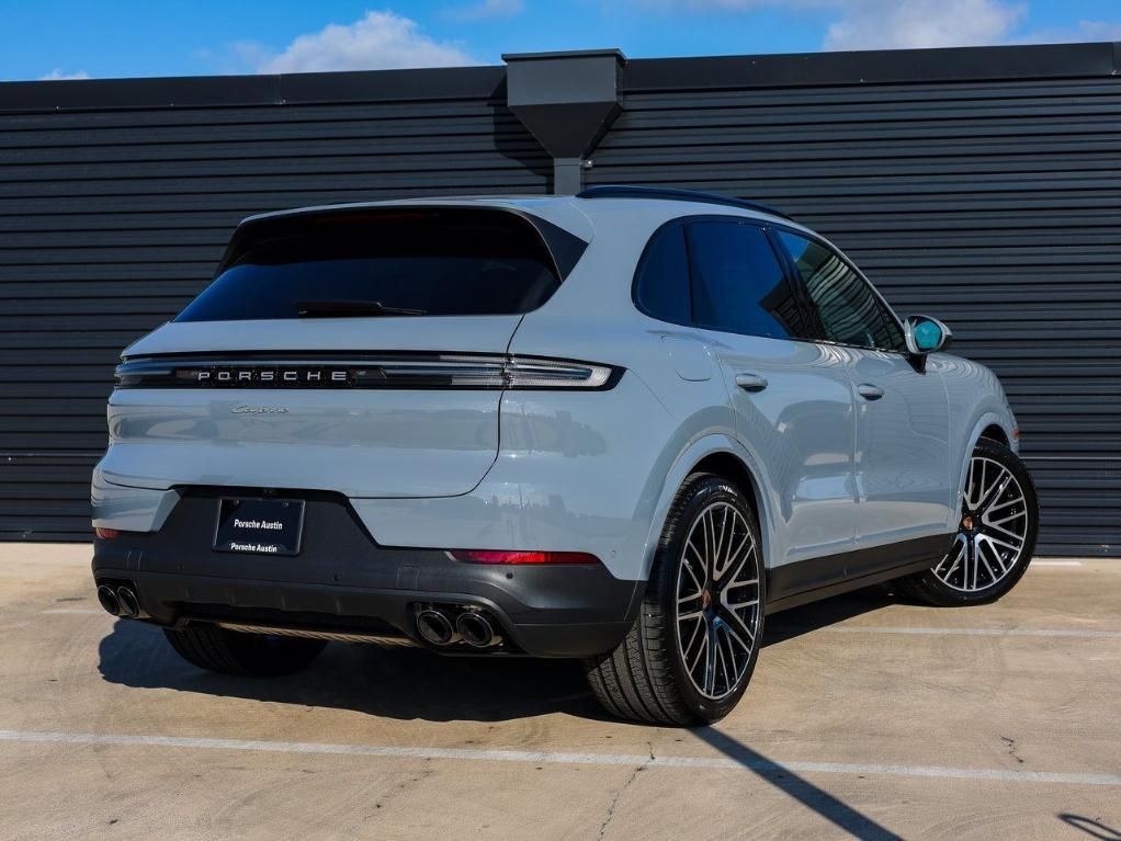 new 2025 Porsche Cayenne car