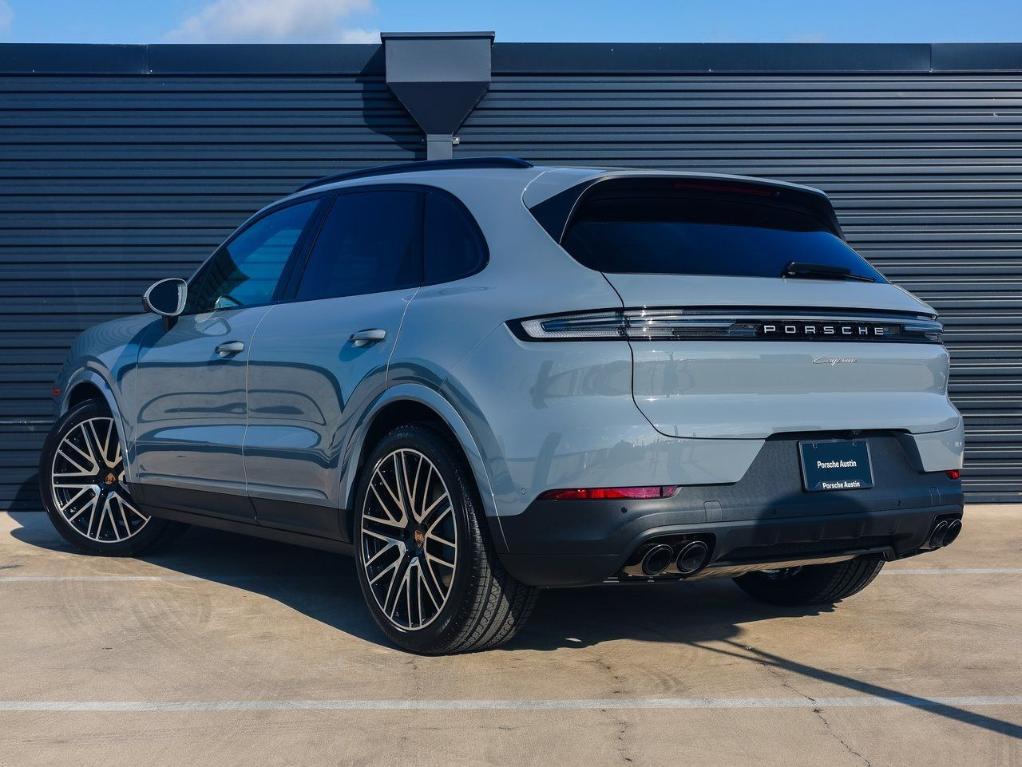 new 2025 Porsche Cayenne car