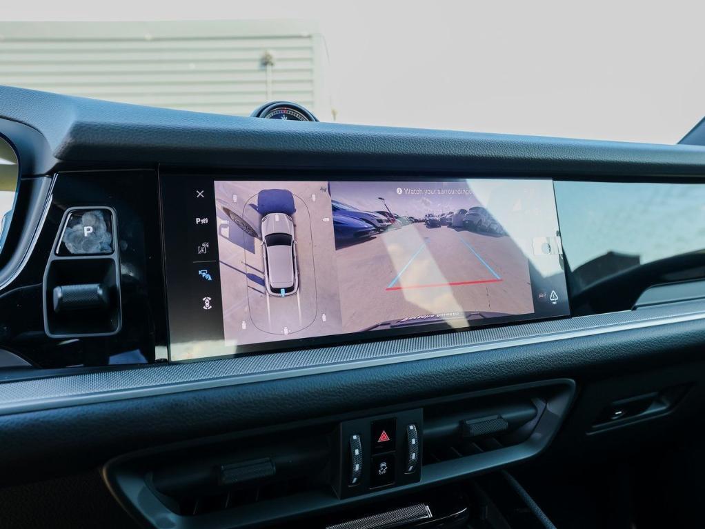 new 2025 Porsche Cayenne car