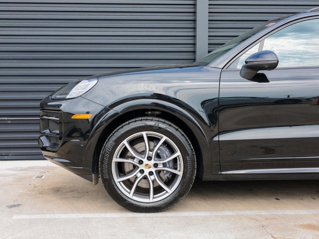 used 2025 Porsche Cayenne car, priced at $94,990