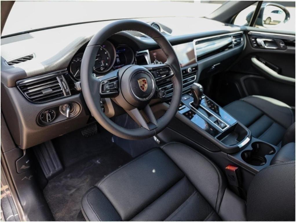 new 2025 Porsche Macan car