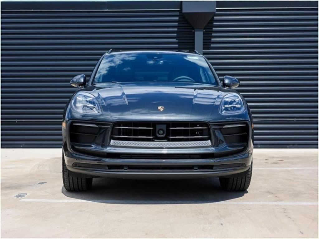 new 2025 Porsche Macan car
