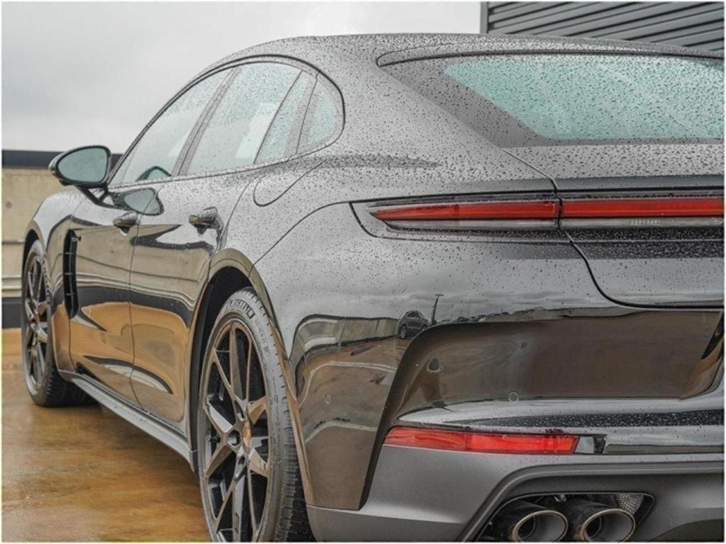 new 2025 Porsche Panamera car