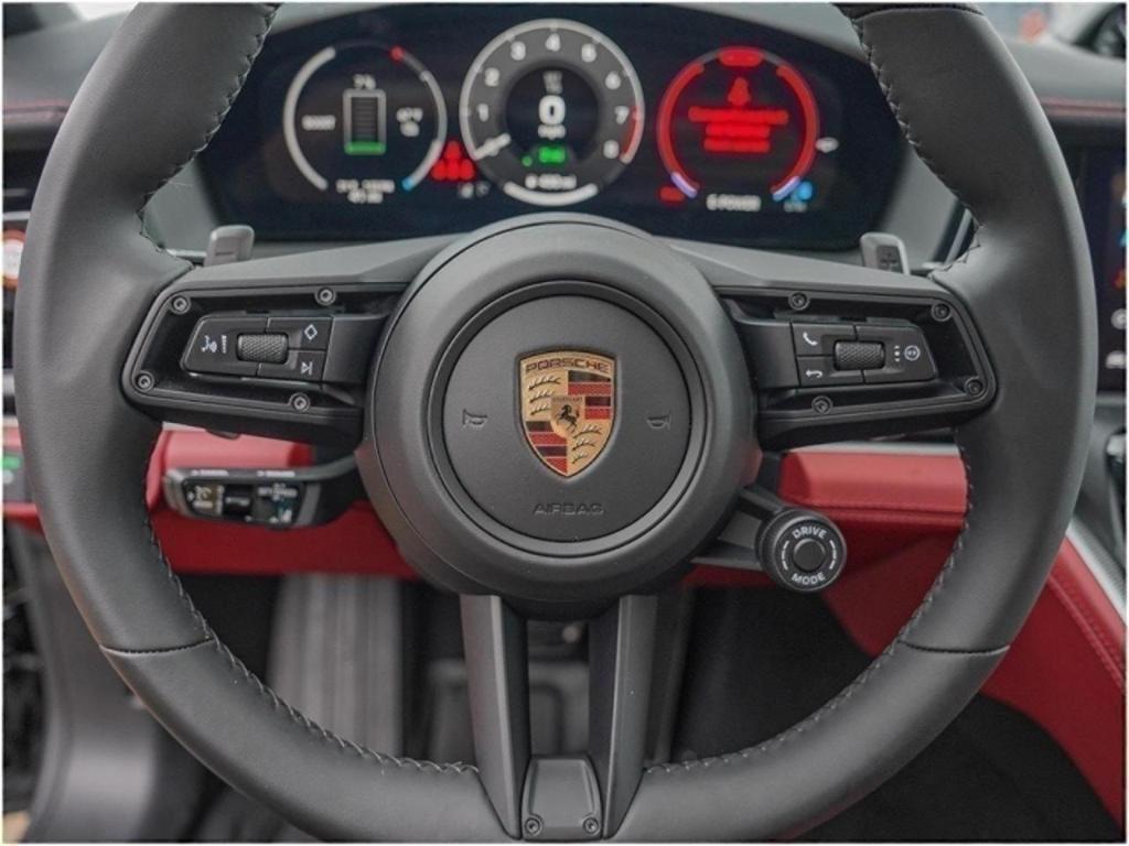 new 2025 Porsche Panamera car