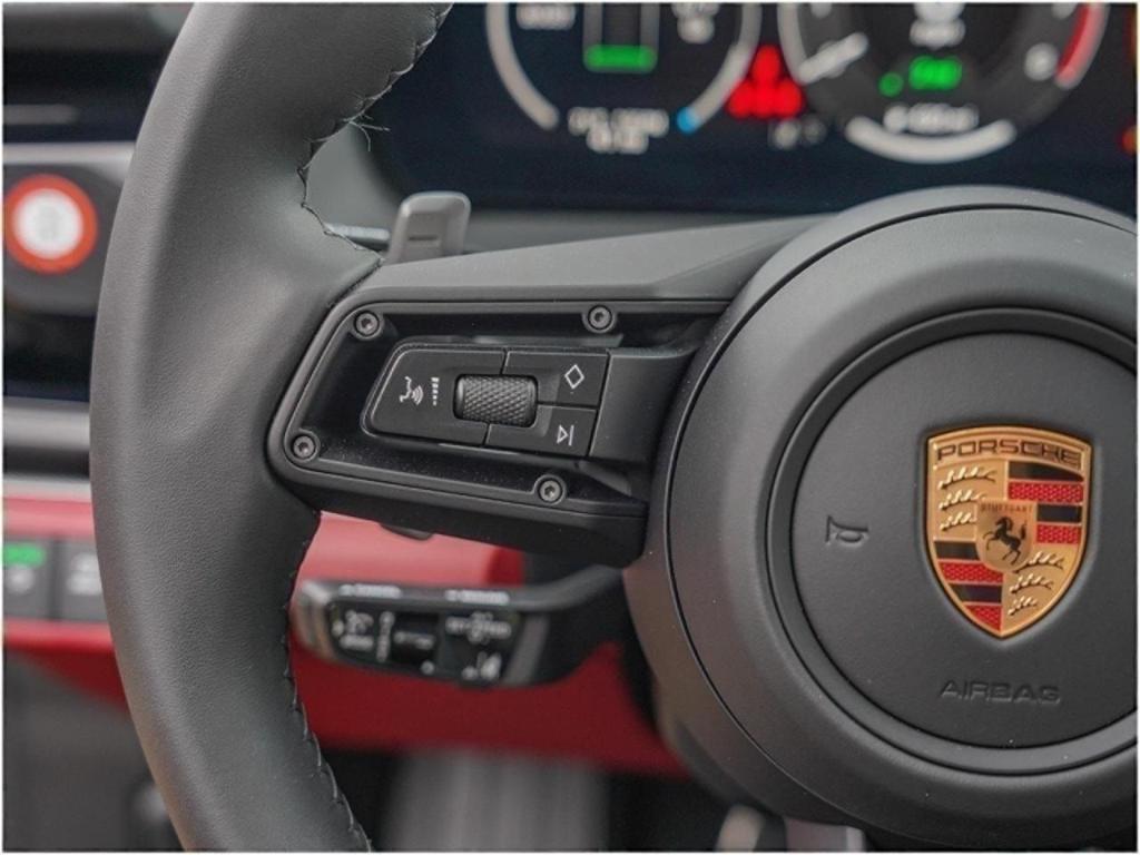 new 2025 Porsche Panamera car