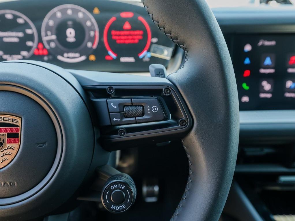 new 2025 Porsche Cayenne car