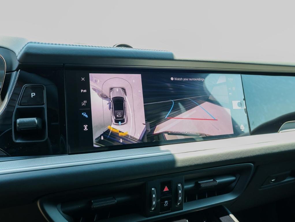 new 2025 Porsche Cayenne car