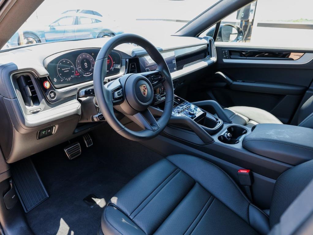 new 2025 Porsche Cayenne car