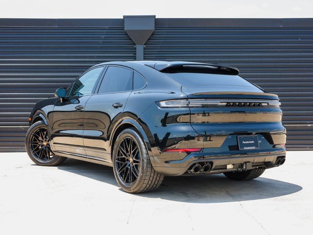 new 2025 Porsche Cayenne car