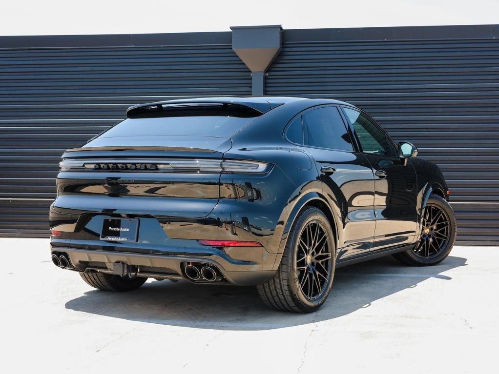 new 2025 Porsche Cayenne car