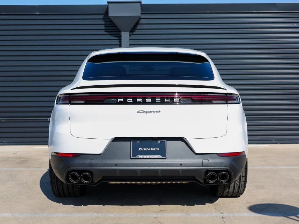 new 2025 Porsche Cayenne car