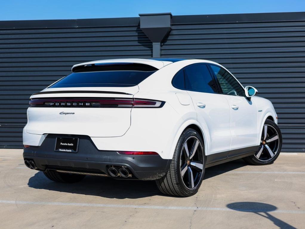 new 2025 Porsche Cayenne car
