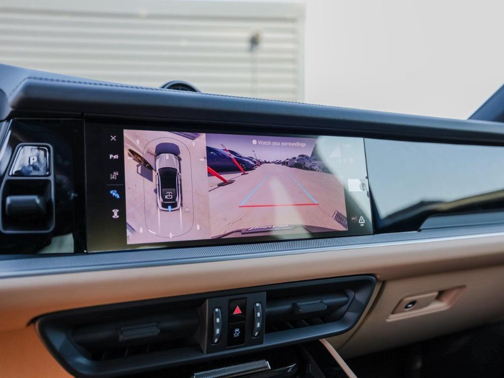 new 2025 Porsche Cayenne car