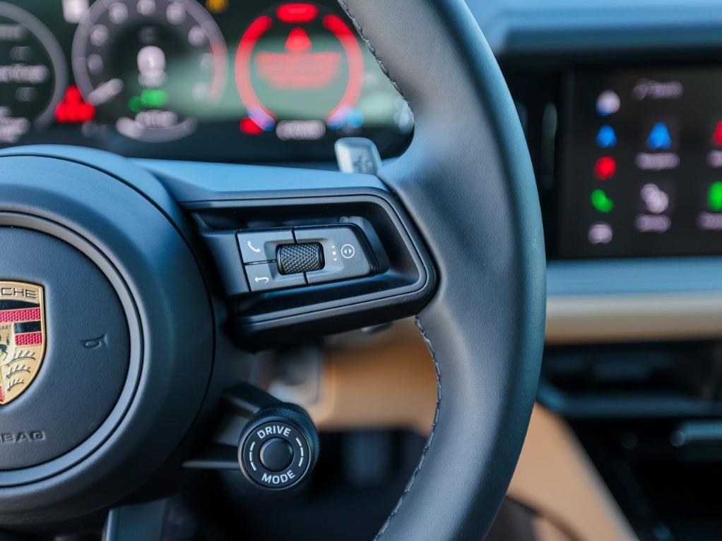 new 2025 Porsche Cayenne car