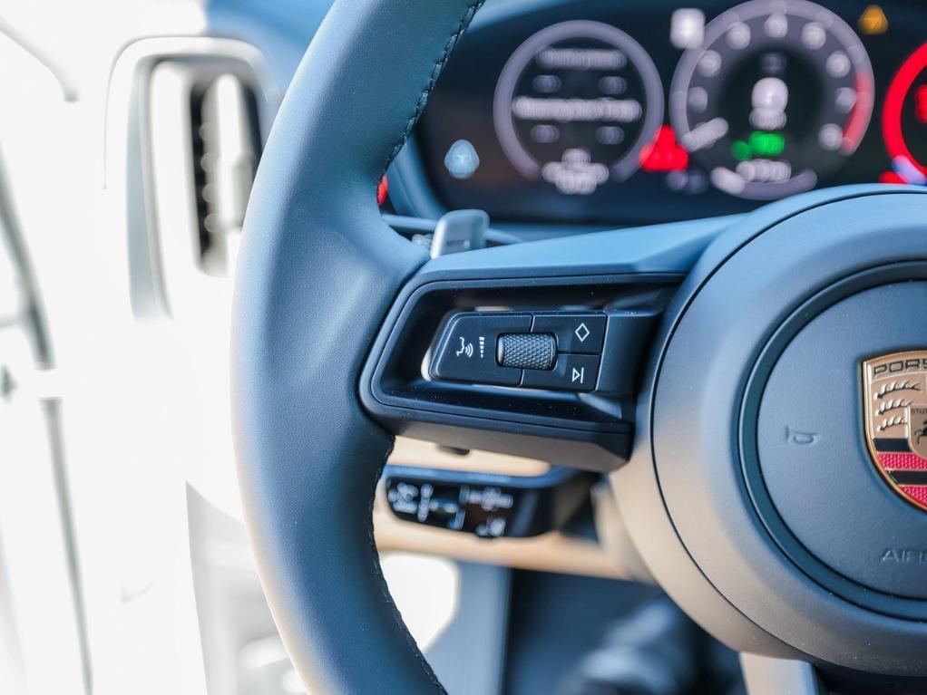 new 2025 Porsche Cayenne car