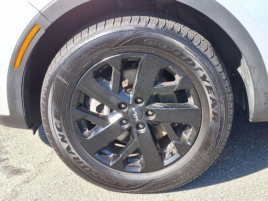 used 2022 Kia Sorento car, priced at $26,973