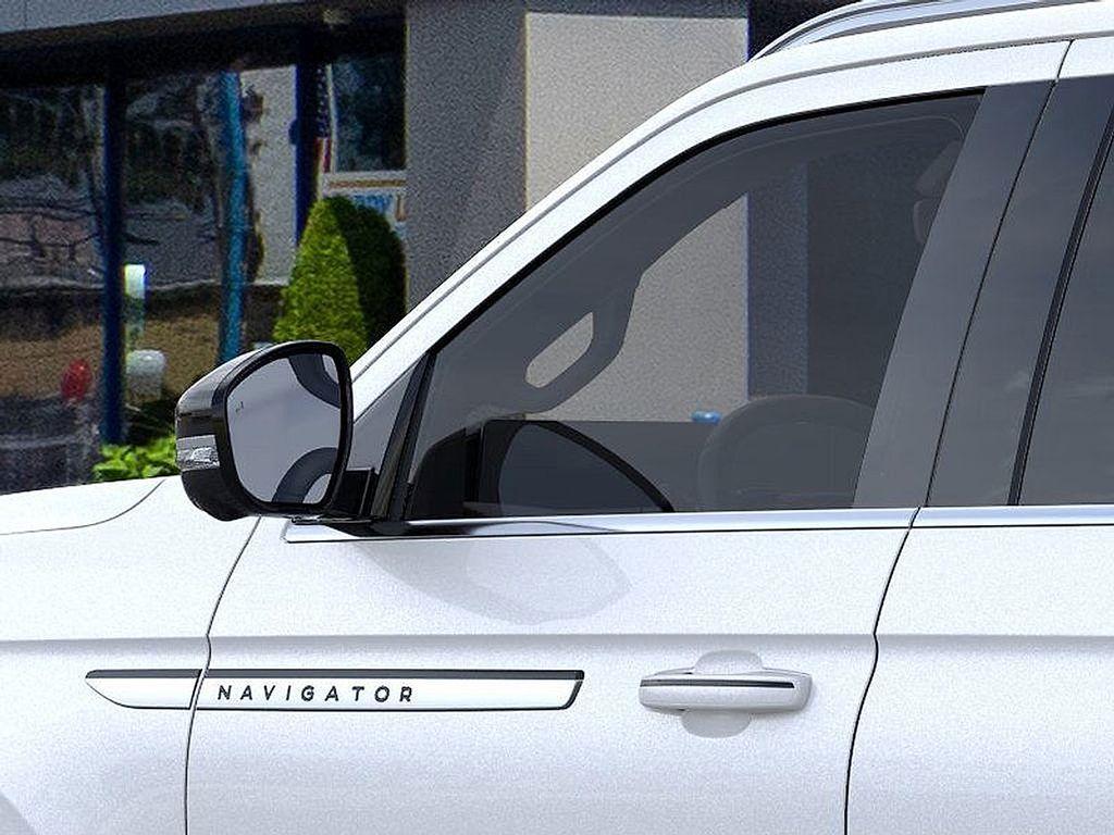 new 2025 Lincoln Navigator L car, priced at $104,675