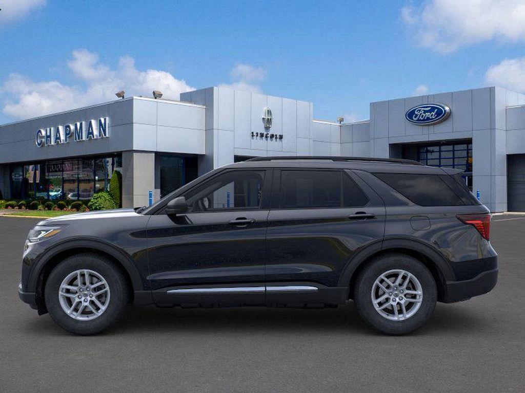 new 2025 Ford Explorer car, priced at $40,343