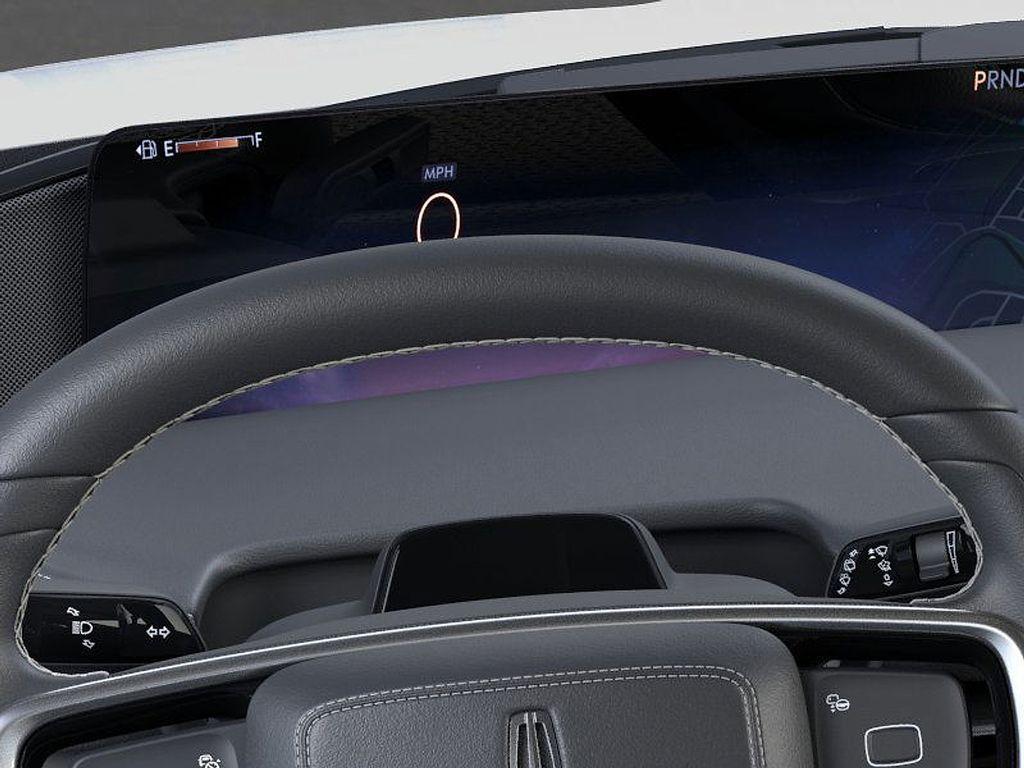 new 2025 Lincoln Navigator L car, priced at $102,975