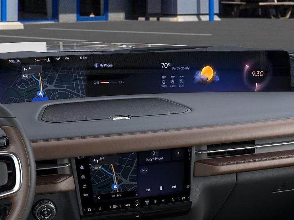 new 2025 Lincoln Navigator car, priced at $99,582