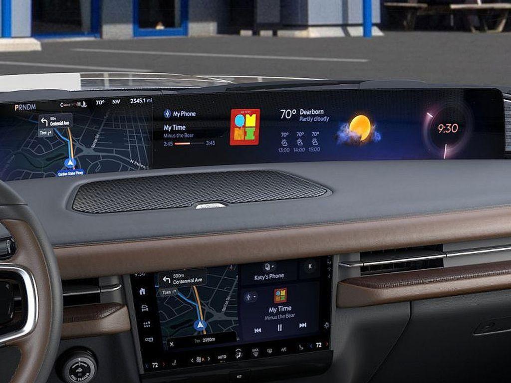new 2025 Lincoln Navigator car, priced at $101,435